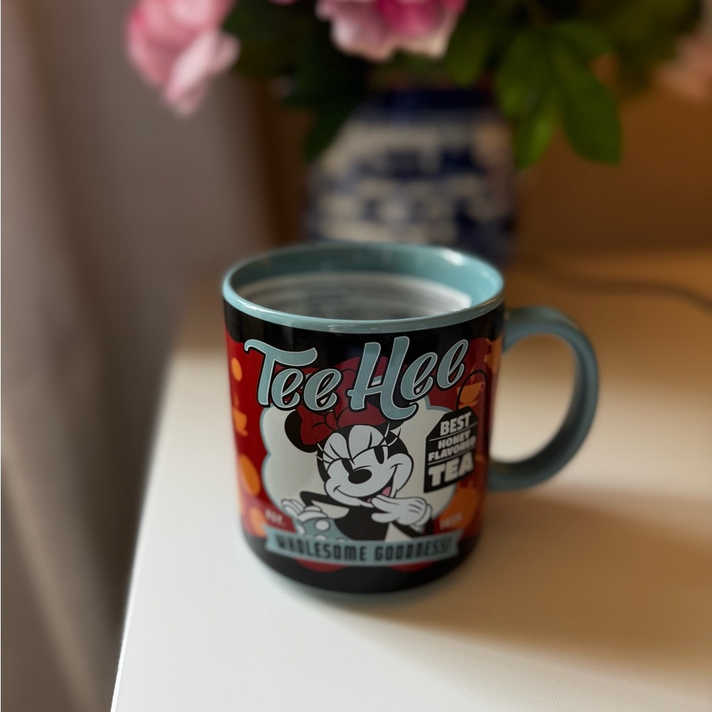 Disney Minnie Mouse 'Tee Hee' Mug